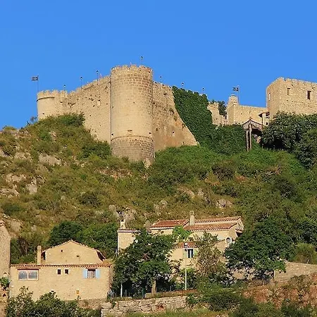 Chateau De 3*